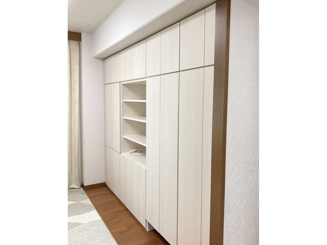 梁までぴったり、お掃除ロボットもすっきり収納